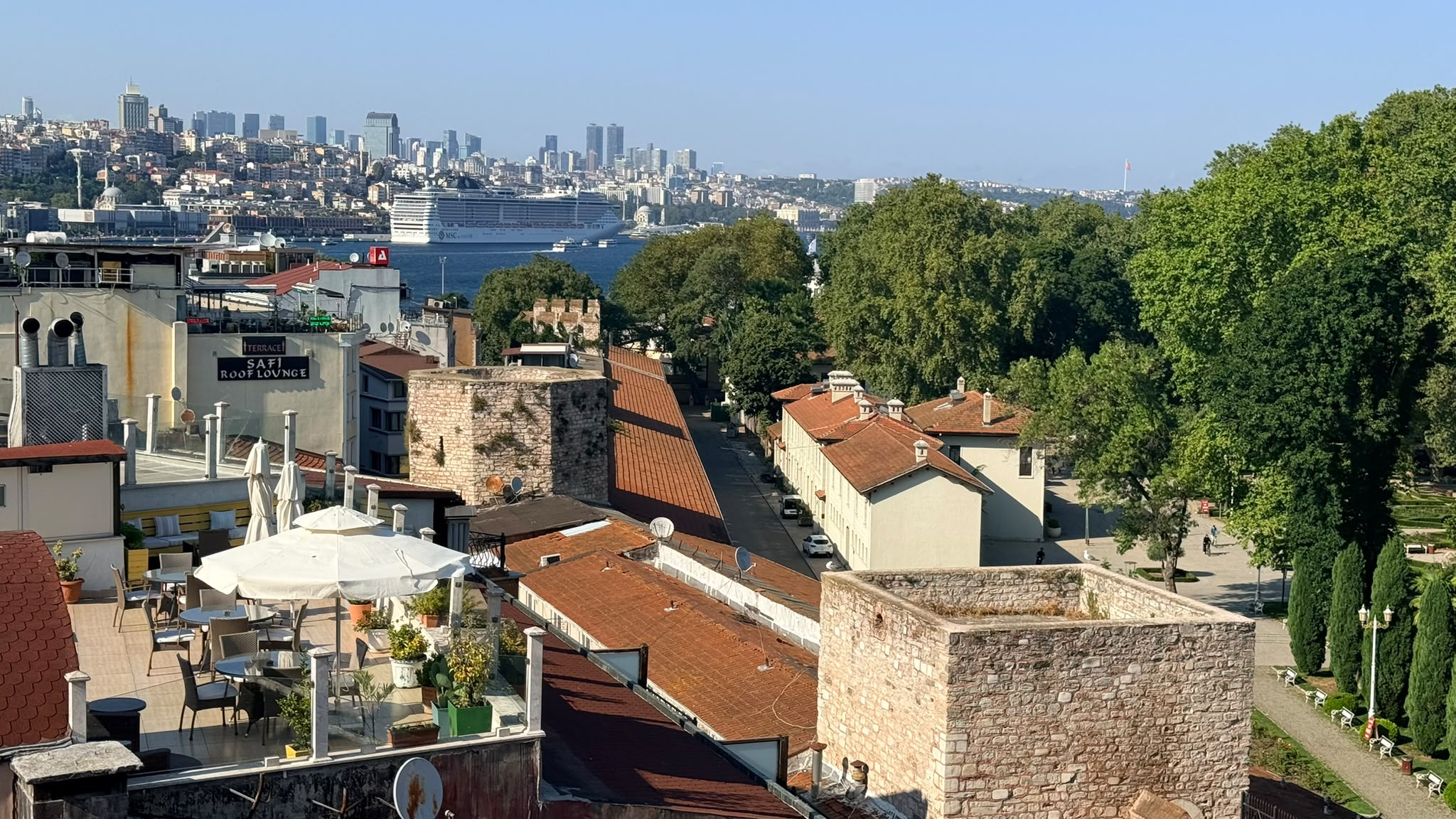 Taze Ege lezzetleri tabak sunumu